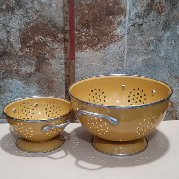 Yellow Enamel Colanders Steel Enamel Coating Set of 2 - Picture 9 of 9